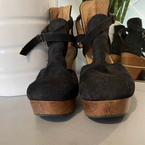 Free People Cedar clog in black suede